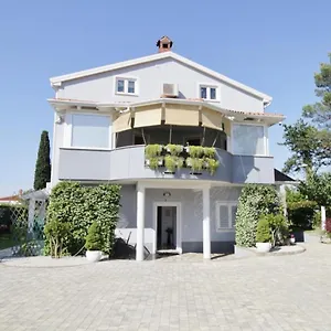 Penzion Titonel, Savudrija